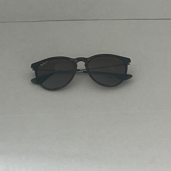 Ray Ban Erika Classic Sunglasses in‎ Light Havana and Brown With Case. - Picture 10 of 14